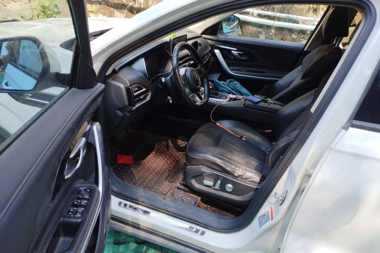Used Zotye T500 2018 1.5T Automatic Smart Connect Flagship Model Driver Seat