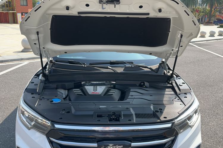 Used Zotye T500 2018 1.5T Automatic Smart Connected Prestige Model Engine Bay