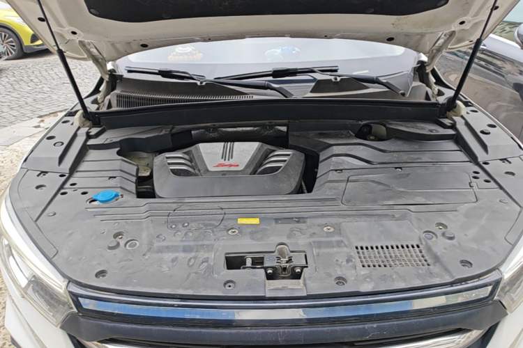 Used Zotye T500 2018 1.5T Manual Luxury Model Engine Bay