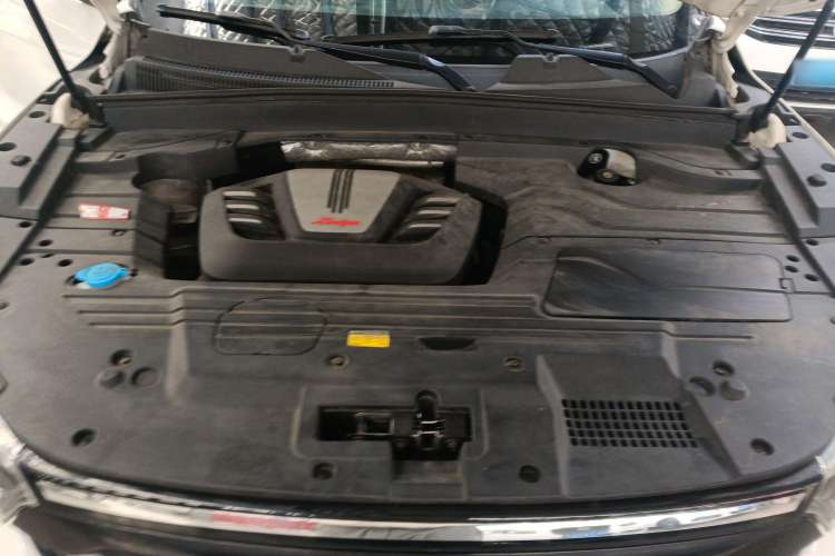 Used Zotye T500 2018 1.5T Manual Luxury Model Engine Bay