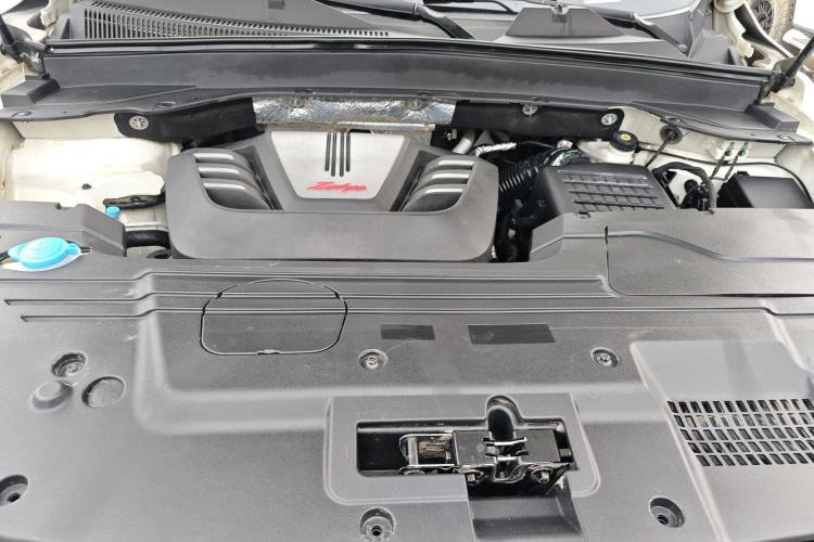 Used Zotye T500 2018 1.5T Automatic Smart Connected Prestige Model Engine Bay