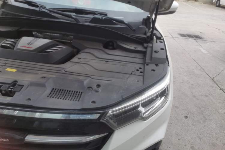 Used Zotye T500 2018 1.5T Automatic Smart Connected Prestige Model Engine Bay Left
