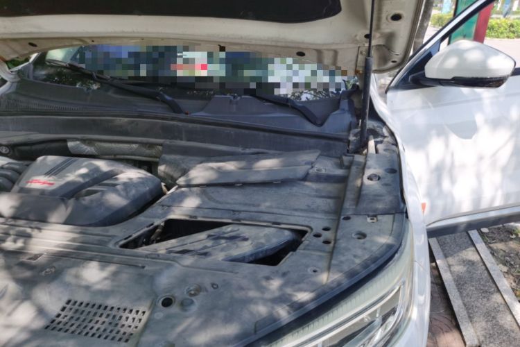 Used Zotye T500 2018 1.5T Automatic Smart Connected Prestige Model Engine Bay Left