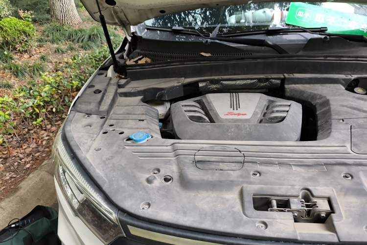 Used Zotye T500 2018 1.5T Automatic Luxury Model Engine Bay Right