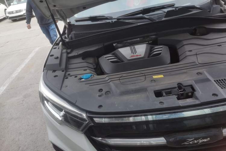 Used Zotye T500 2018 1.5T Automatic Smart Connected Prestige Model Engine Bay Right