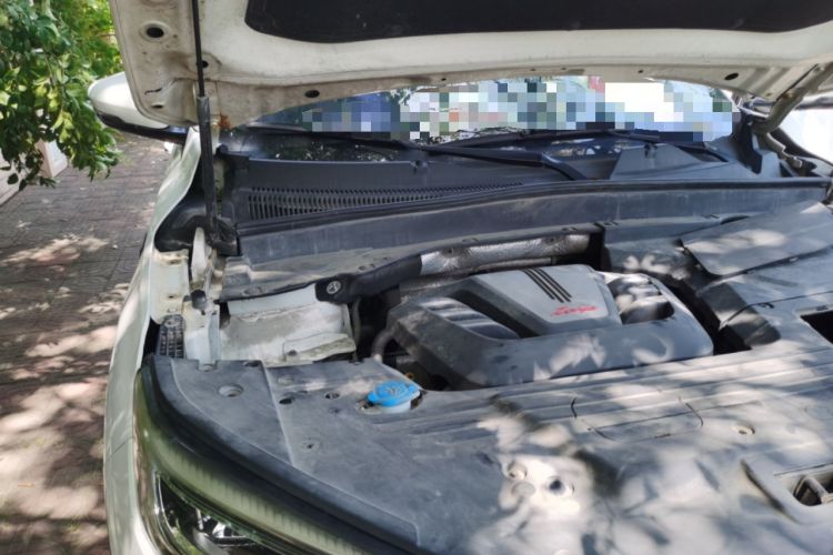 Used Zotye T500 2018 1.5T Automatic Smart Connected Prestige Model Engine Bay Right
