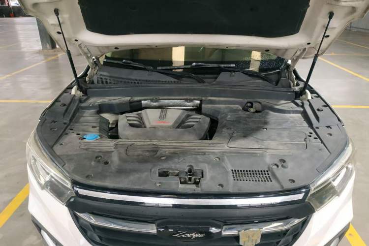 Used Zotye T500 2018 1.5T Automatic Luxury Model Engine Bay