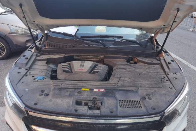Used Zotye T500 2018 1.5T Automatic Smart Connected Prestige Model Engine Bay