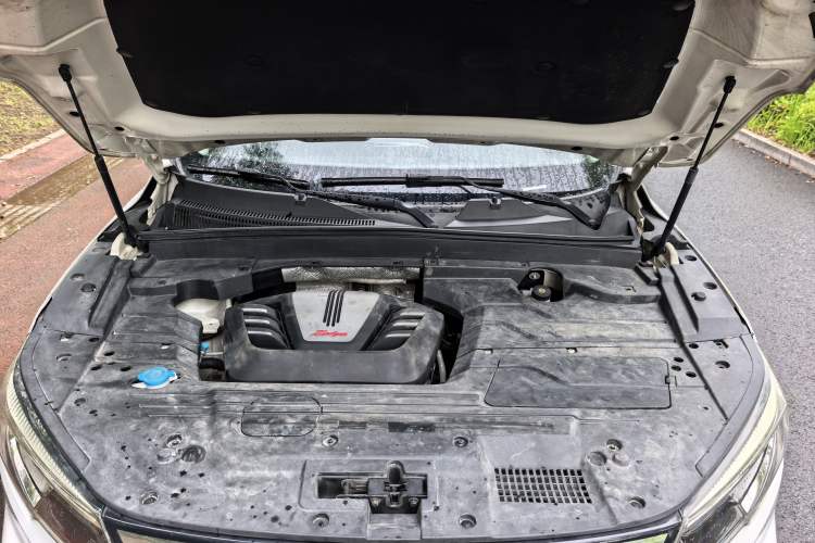 Used Zotye T500 2018 1.5T Automatic Luxury Model Engine Bay