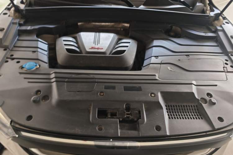 Used Zotye T500 2018 1.5T Automatic Luxury Model Engine Bay