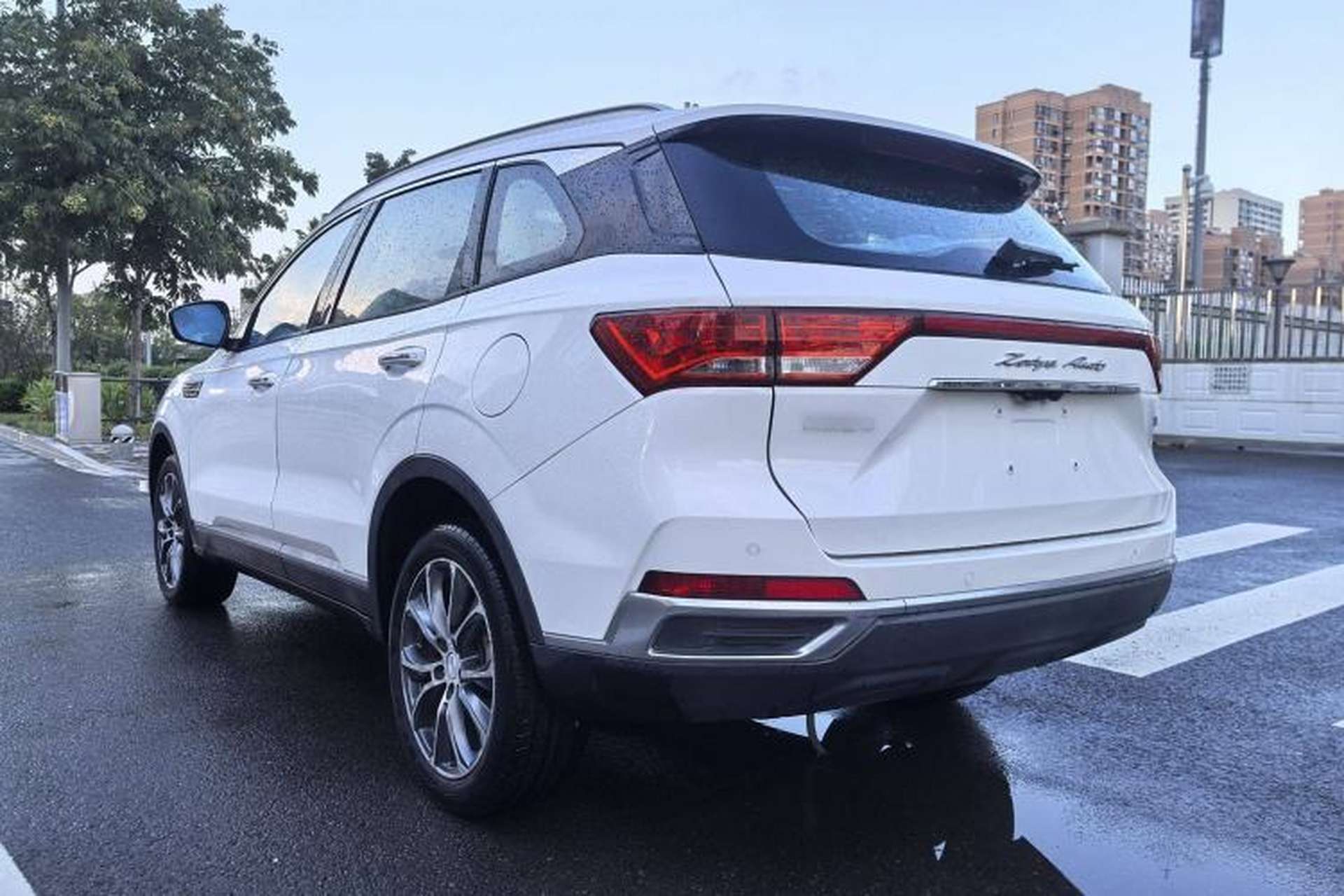 Used Zotye T500 2018 1.5T Manual Luxury Model Exterior 3