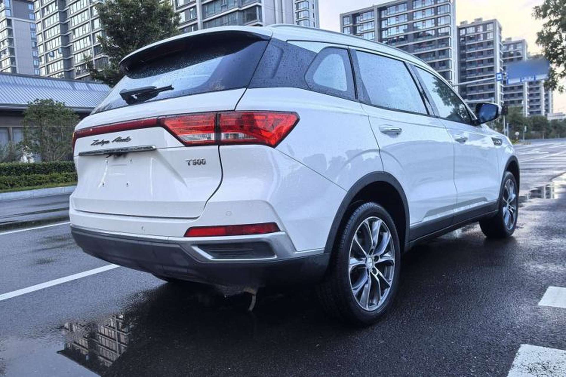 Used Zotye T500 2018 1.5T Manual Luxury Model Exterior 4