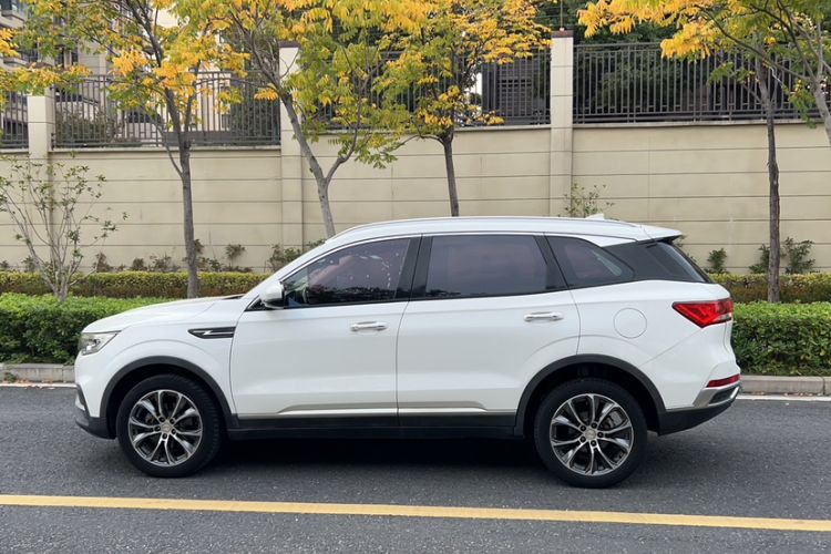 Used Zotye T500 2018 1.5T Automatic Luxury Model Exterior 6