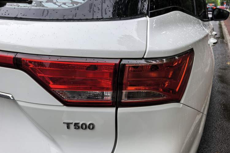 Used Zotye T500 2018 1.5T Automatic Luxury Model Exterior 7