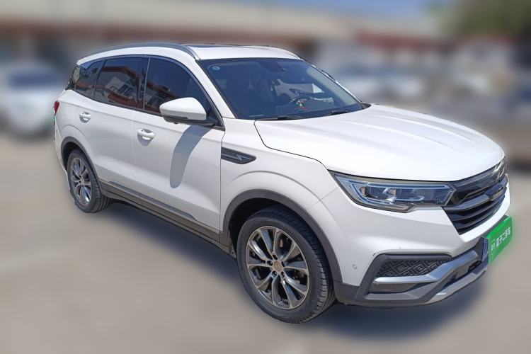Used Zotye T500 2018 1.5T Automatic Smart Connect Flagship Model Front Right 45 Deg
