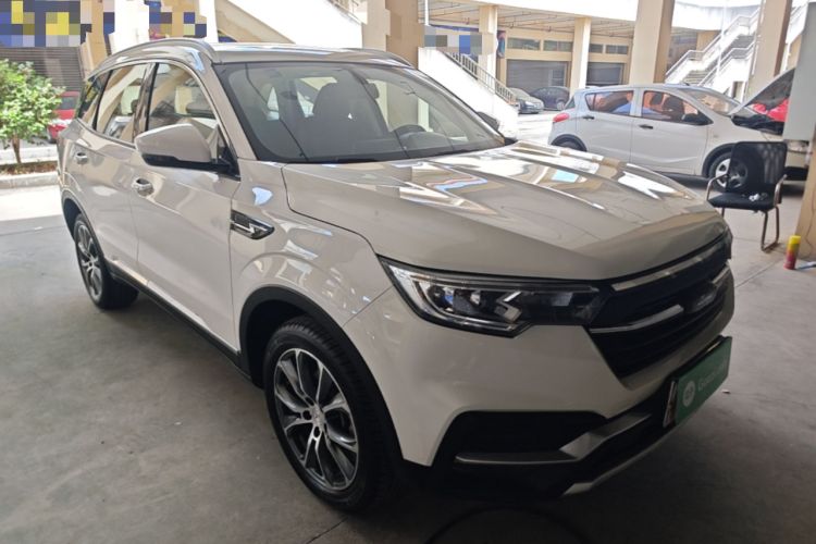 Used Zotye T500 2018 1.5T Automatic Luxury Model Front Right 45 Deg