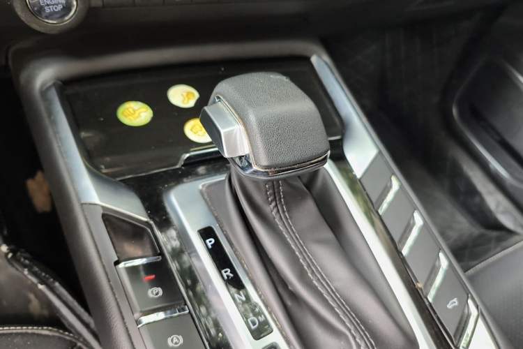 Used Zotye T500 2018 1.5T Automatic Luxury Model Gear Lever