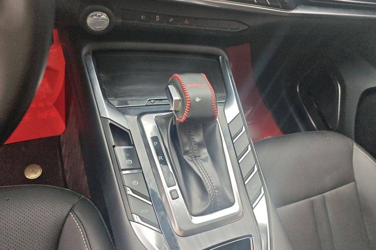 Used Zotye T500 2018 1.5T Automatic Luxury Model Gear Lever