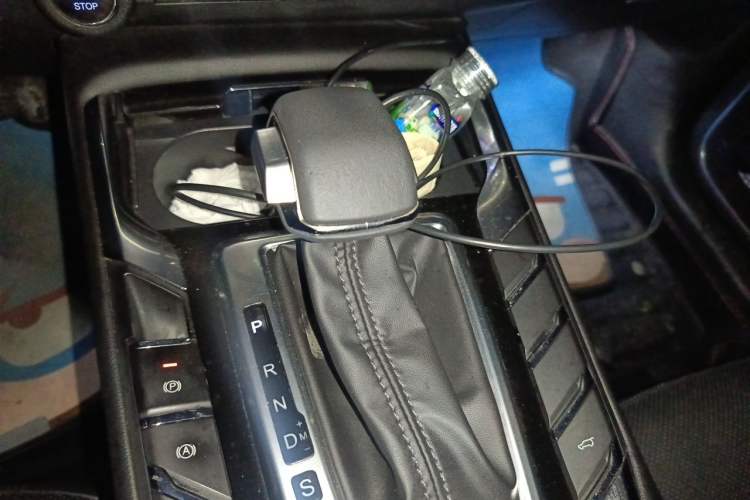 Used Zotye T500 2018 1.5T Automatic Luxury Model Gear Lever