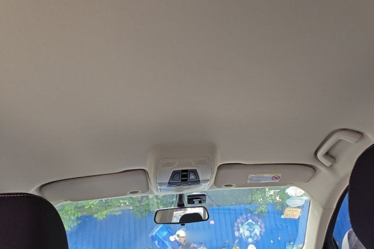 Used Zotye T500 2018 1.5T Manual Luxury Model Headliner