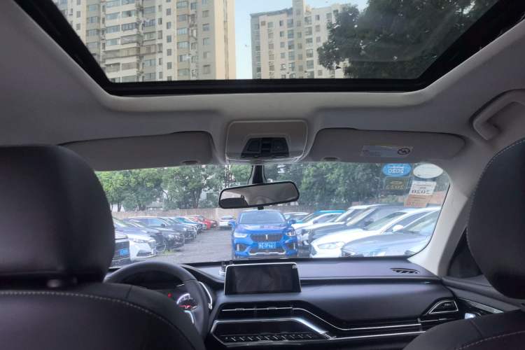 Used Zotye T500 2018 1.5T Manual Luxury Model Headliner