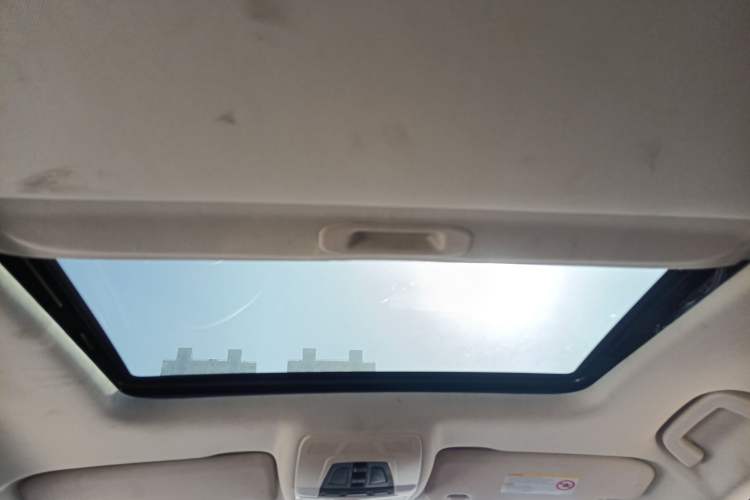 Used Zotye T500 2018 1.5T Automatic Luxury Model Headliner