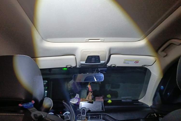 Used Zotye T500 2018 1.5T Automatic Luxury Model Headliner