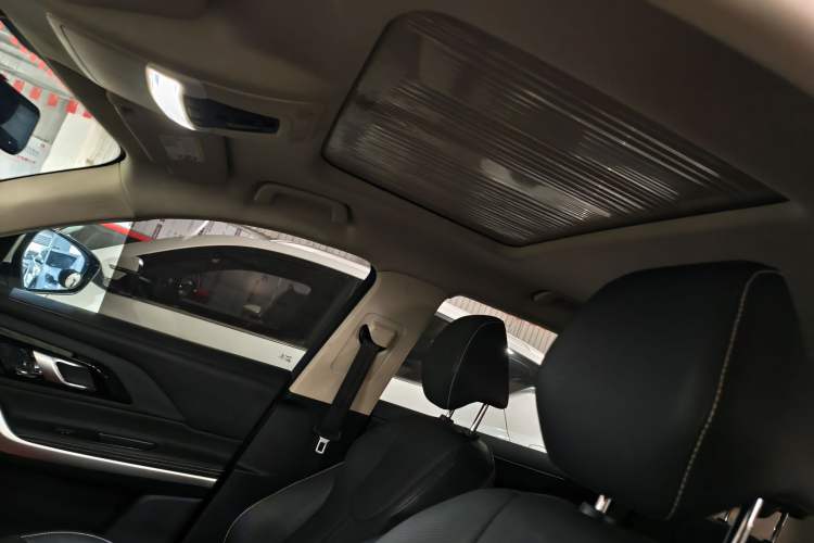 Used Zotye T500 2018 1.5T Automatic Luxury Model Headliner