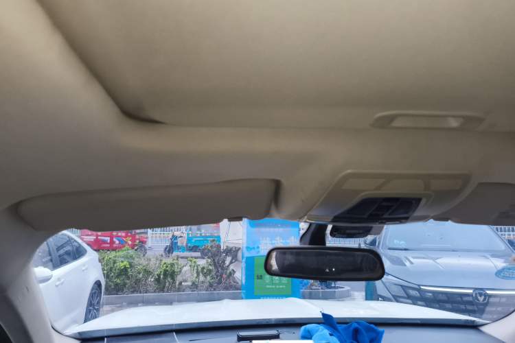 Used Zotye T500 2018 1.5T Automatic Luxury Model Headliner