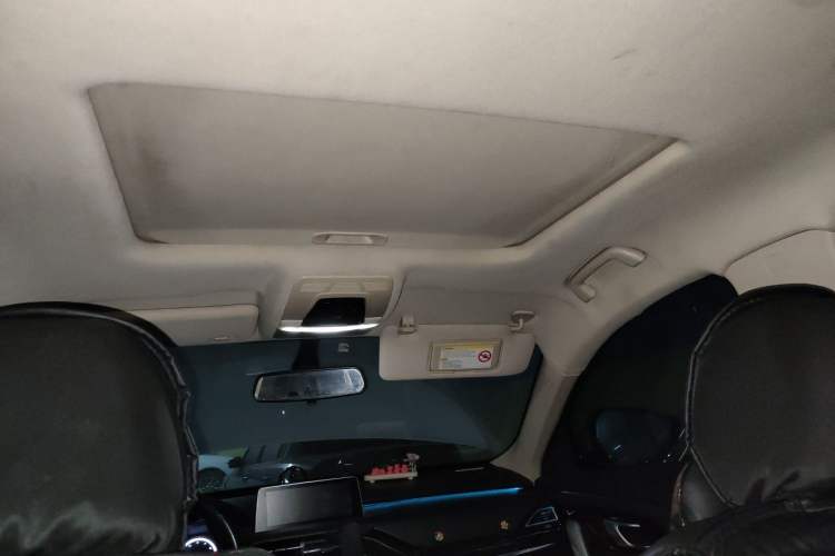 Used Zotye T500 2018 1.5T Automatic Luxury Model Headliner