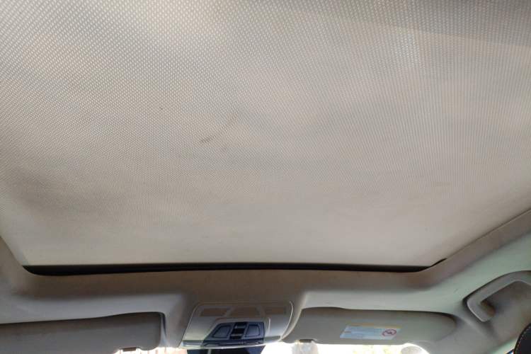 Used Zotye T500 2018 1.5T Automatic Smart Connect Flagship Model Headliner