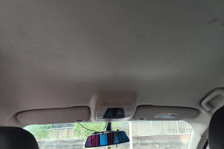 Used Zotye T500 2018 1.5T Manual Luxury Model Headliner