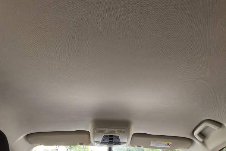 Used Zotye T500 2018 1.5T Automatic Luxury Model Headliner