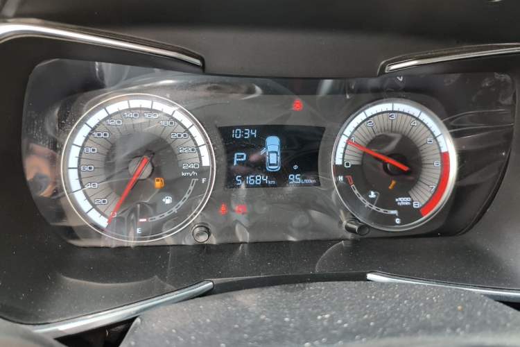 Used Zotye T500 2018 1.5T Automatic Luxury Model Instrument Cluster
