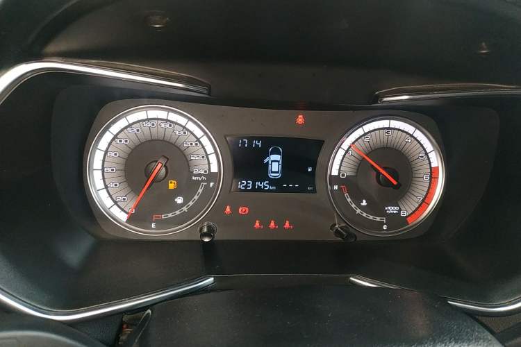 Used Zotye T500 2018 1.5T Manual Luxury Model Instrument Cluster
