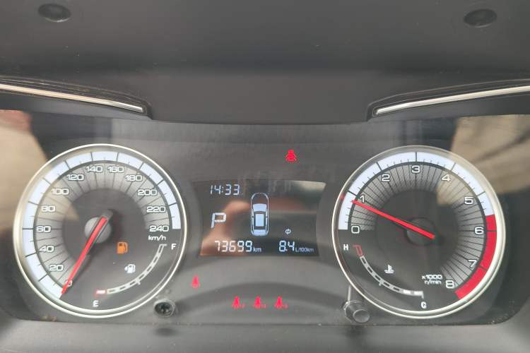 Used Zotye T500 2018 1.5T Automatic Luxury Model Instrument Cluster
