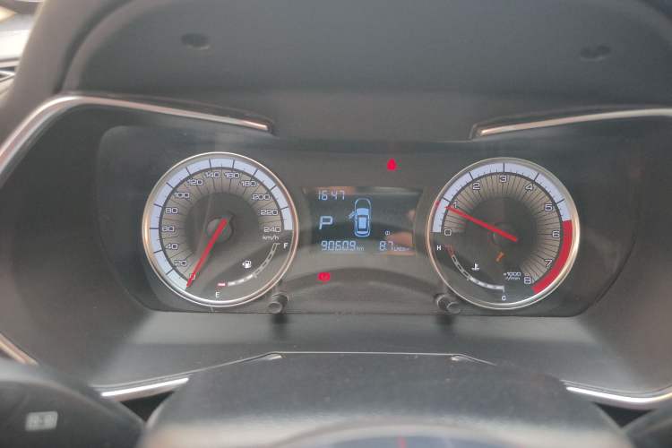 Used Zotye T500 2018 1.5T Automatic Luxury Model Instrument Cluster