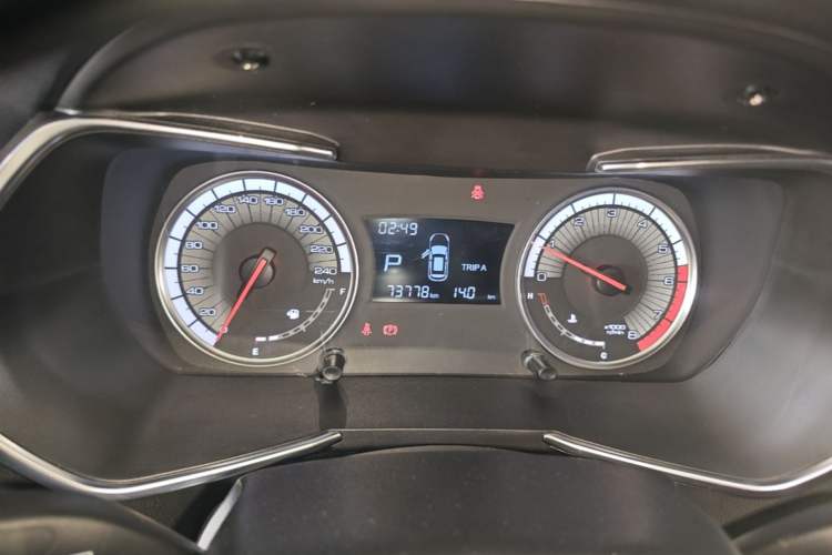 Used Zotye T500 2018 1.5T Automatic Luxury Model Instrument Cluster