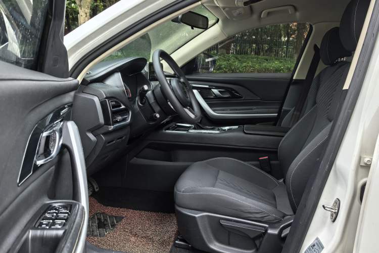 Used Zotye T500 2018 1.5T Automatic Luxury Model Interior 1
