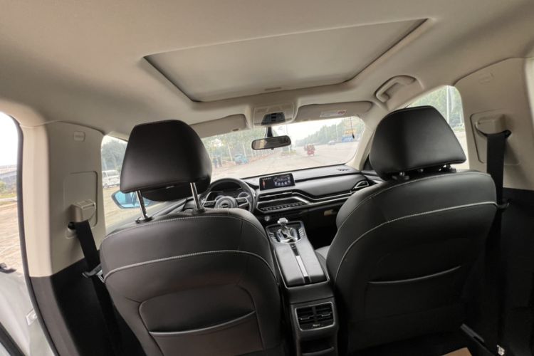 Used Zotye T500 2018 1.5T Automatic Luxury Model Interior 10