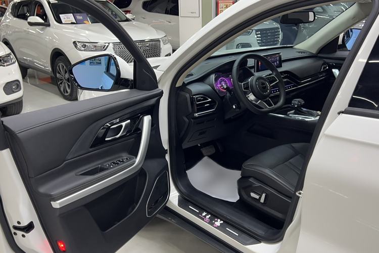 Used Zotye T500 2018 1.5T Automatic Smart Connected Prestige Model Interior 2