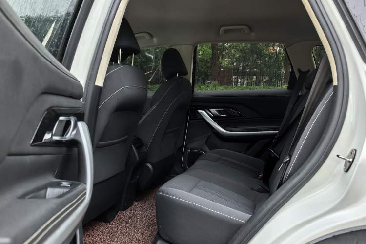 Used Zotye T500 2018 1.5T Automatic Luxury Model Interior 2