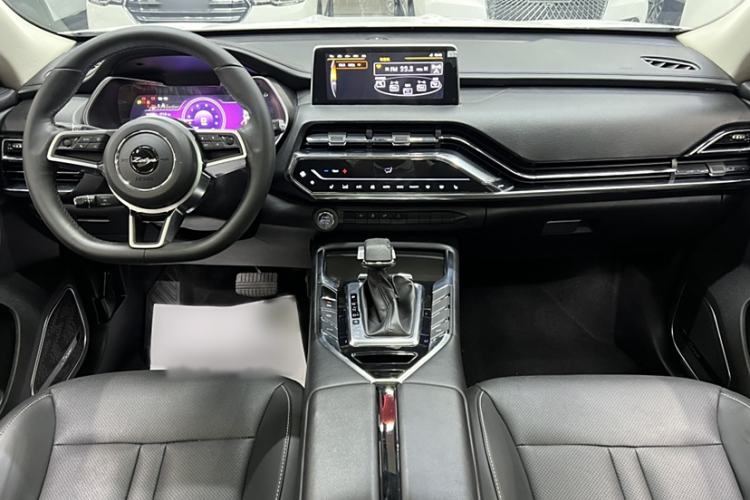 Used Zotye T500 2018 1.5T Automatic Smart Connected Prestige Model Interior 3