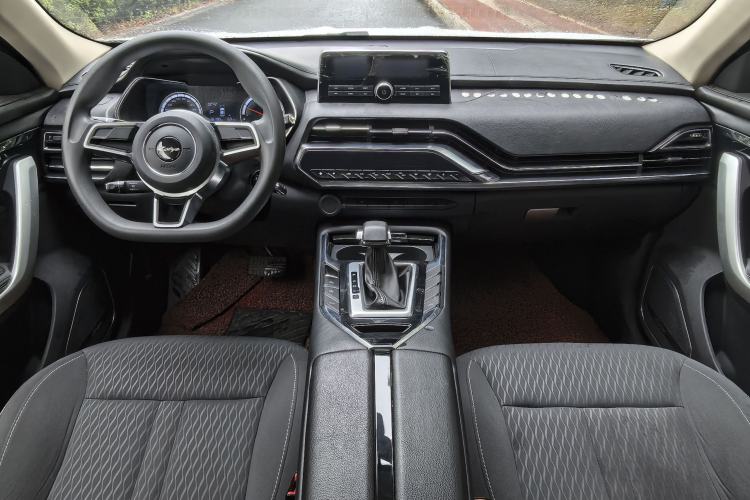 Used Zotye T500 2018 1.5T Automatic Luxury Model Interior 3