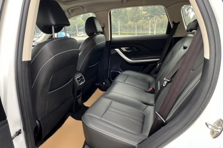 Used Zotye T500 2018 1.5T Automatic Luxury Model Interior 4