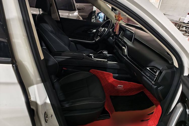 Used Zotye T500 2018 1.5T Automatic Luxury Model Interior 6