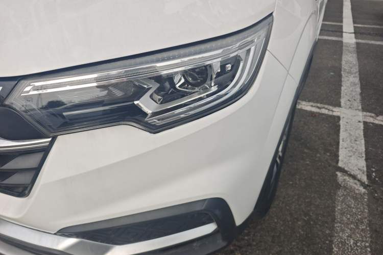 Used Zotye T500 2018 1.5T Automatic Luxury Model Left Front Headlight