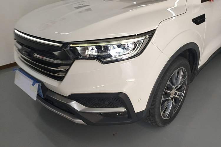 Used Zotye T500 2018 1.5T Automatic Smart Connect Flagship Model Left Front Headlight
