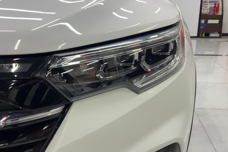 Used Zotye T500 2018 1.5T Automatic Smart Connected Prestige Model Left Front Headlight