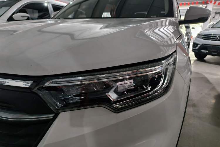 Used Zotye T500 2018 1.5T Automatic Luxury Model Left Front Headlight